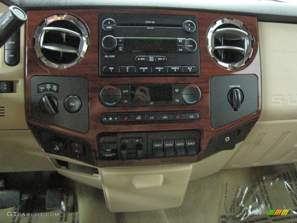2008 Ford F450 Super Duty King Ranch Crew Cab 4x4 Dually Controls Photo #70013476