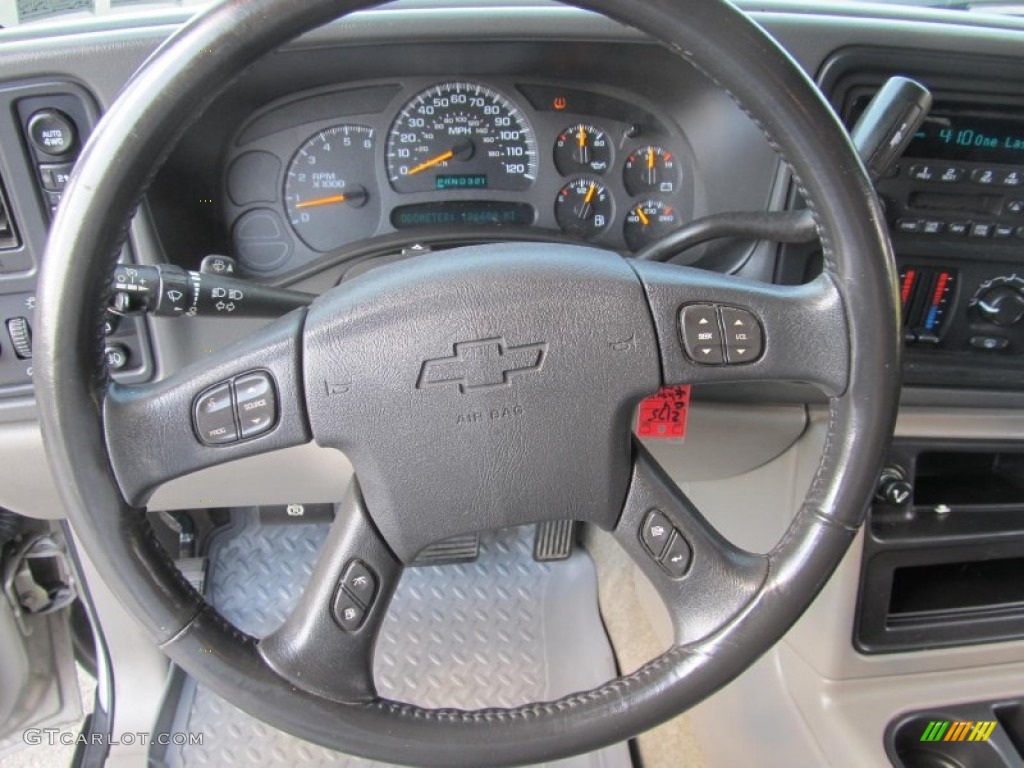 2004 Chevrolet Tahoe LS 4x4 Gray/Dark Charcoal Steering Wheel Photo #70013774