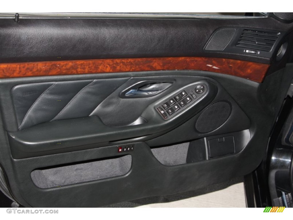 2003 BMW 5 Series 525i Sport Wagon Black Door Panel Photo #70015480