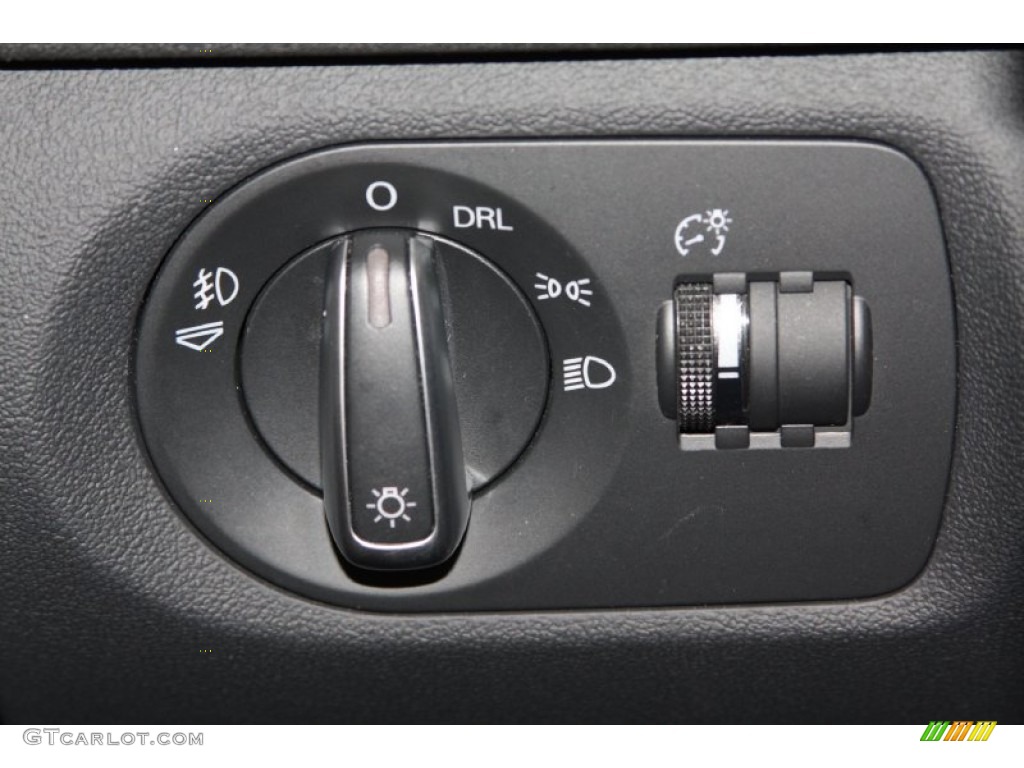 2011 Audi A3 2.0 TFSI Controls Photo #70020441