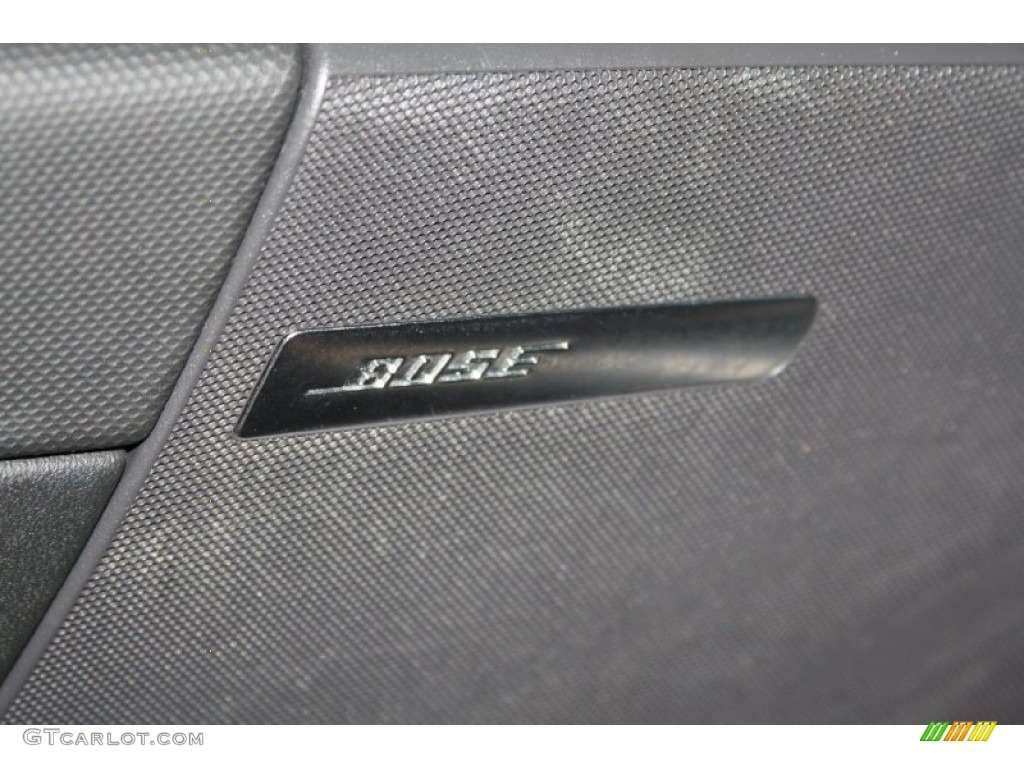 2009 Audi TT 2.0T Coupe Audio System Photo #70020960