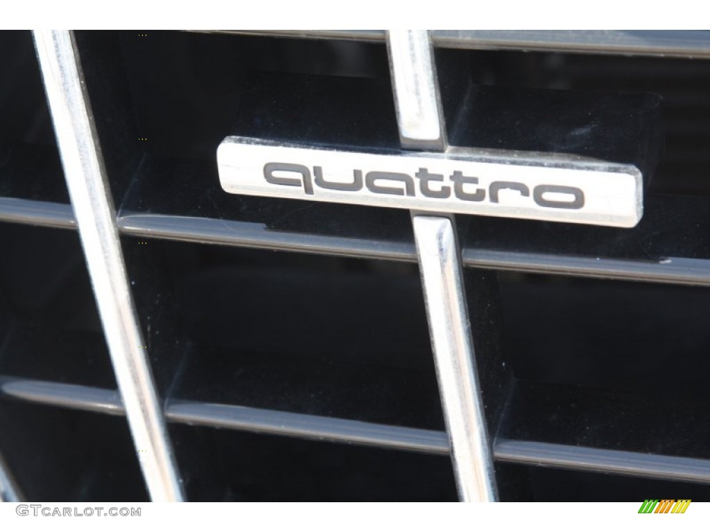 2011 Audi Q5 3.2 quattro Marks and Logos Photo #70021466