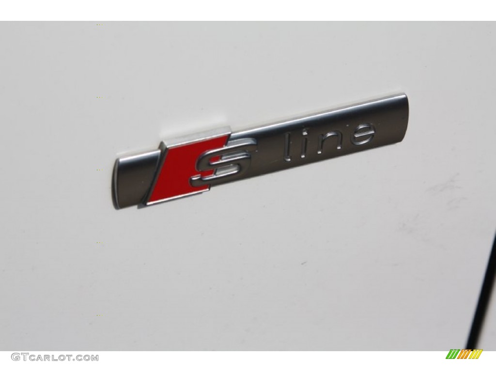 2011 Audi Q5 3.2 quattro Marks and Logos Photo #70021475