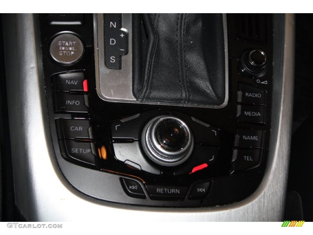 2011 Audi Q5 3.2 quattro Controls Photo #70021688