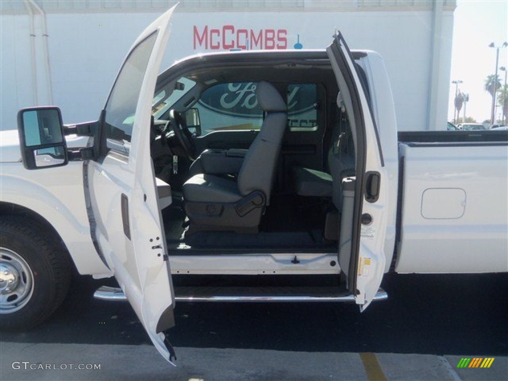 2012 F250 Super Duty XL SuperCab - Oxford White / Steel photo #15