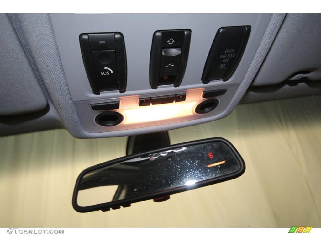 2009 BMW 1 Series 128i Coupe Controls Photo #70022133