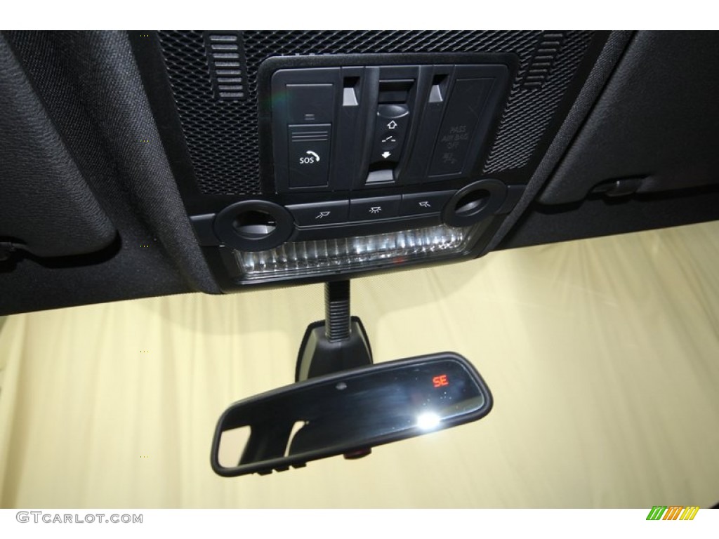 2009 BMW X6 xDrive50i Controls Photo #70025974