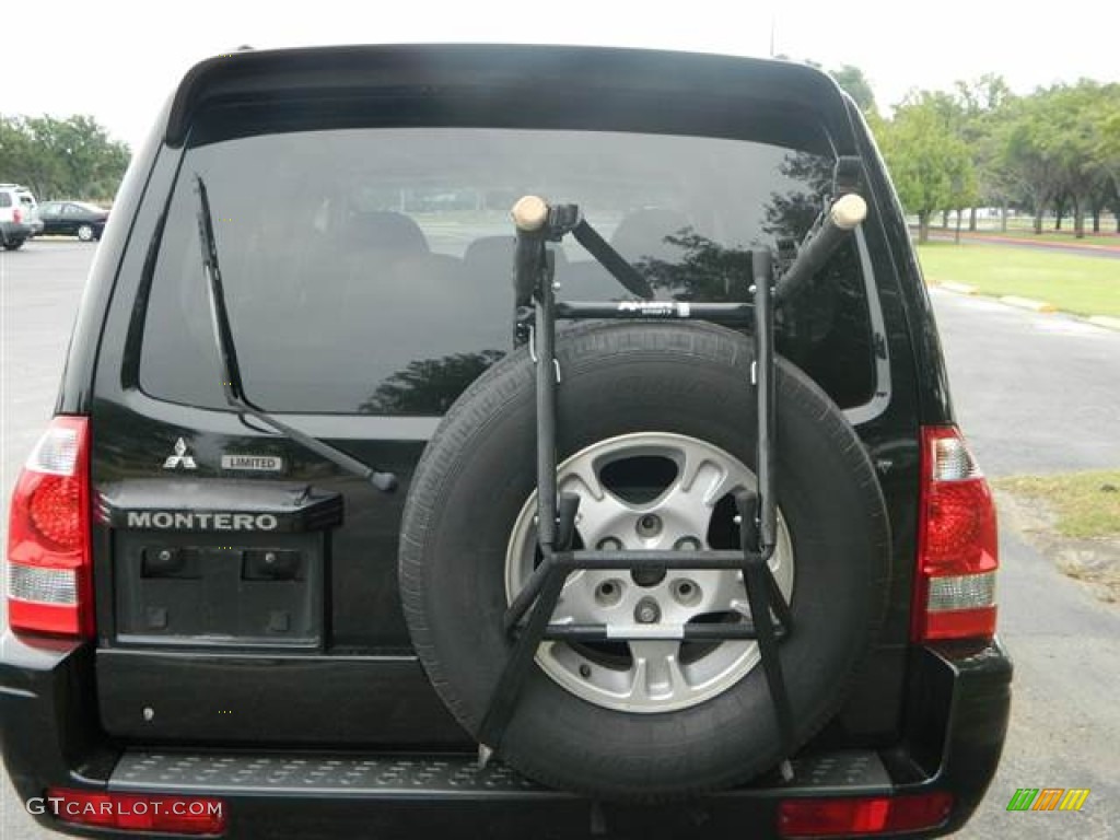 2003 Montero Limited 4x4 - Solano Black Pearl / Charcoal photo #4