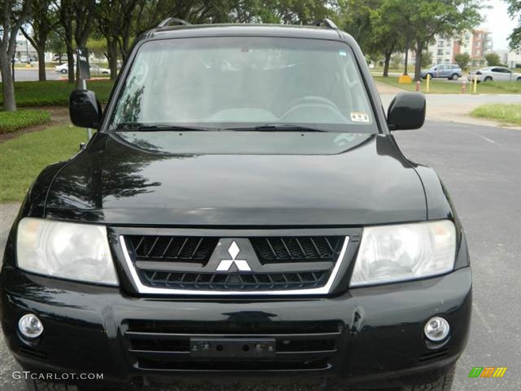 2003 Montero Limited 4x4 - Solano Black Pearl / Charcoal photo #6