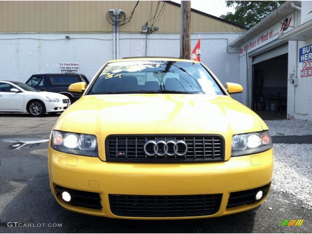 Imola Yellow 2004 Audi S4 4.2 quattro Sedan Exterior Photo #70029235