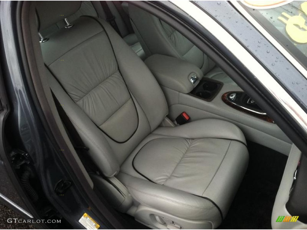2004 Jaguar XJ Vanden Plas Front Seat Photos