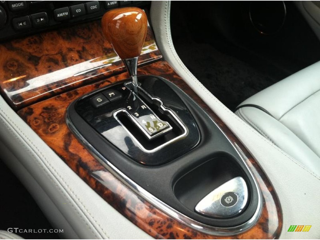 2004 Jaguar XJ Vanden Plas 6 Speed Automatic Transmission Photo #70030463