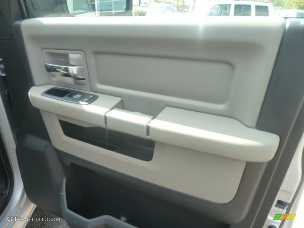 2011 Ram 1500 SLT Quad Cab 4x4 - Bright Silver Metallic / Dark Slate Gray/Medium Graystone photo #12
