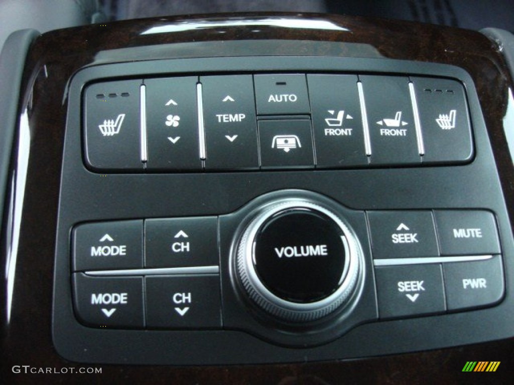 2012 Hyundai Equus Signature Controls Photo #70036174