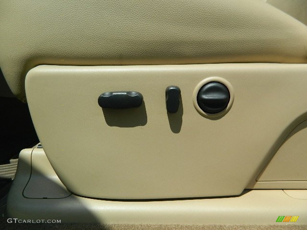 2009 Silverado 1500 LTZ Crew Cab 4x4 - White Diamond Tricoat / Light Cashmere photo #15