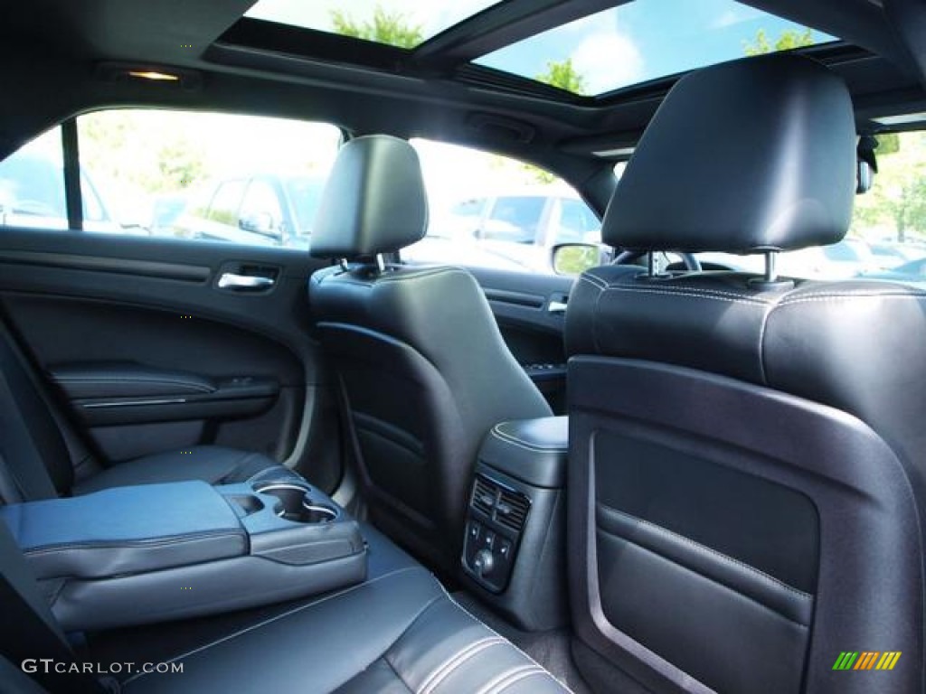Black Interior 2013 Chrysler 300 S V8 Photo #70039770