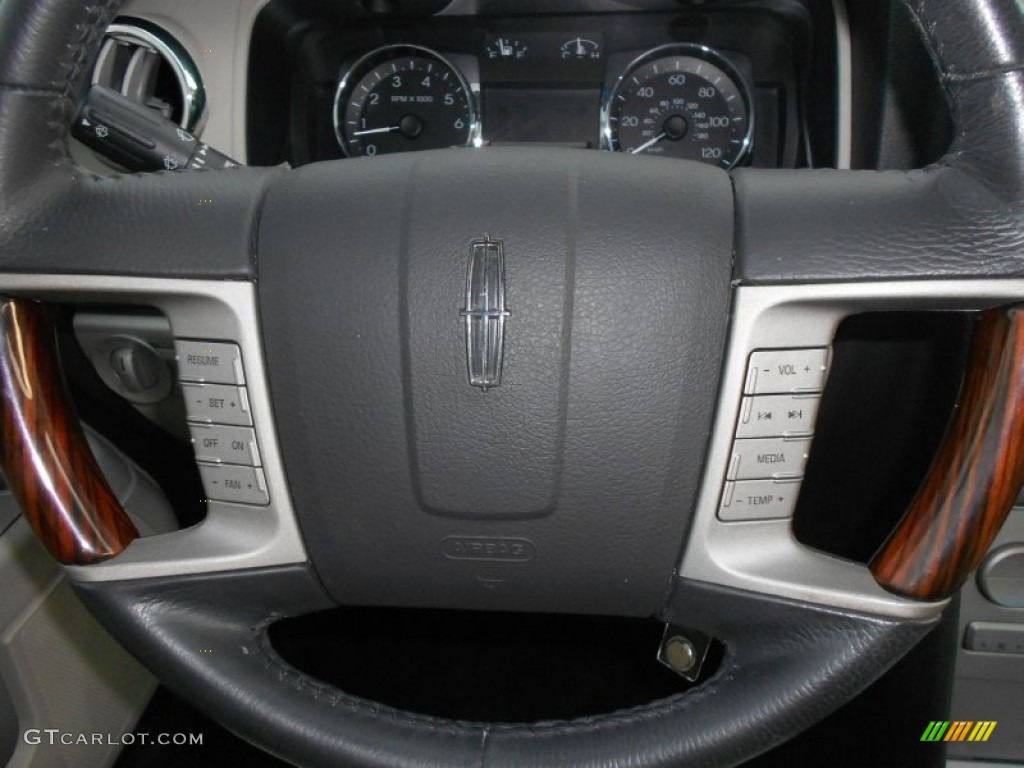 2006 Lincoln Zephyr Standard Zephyr Model Controls Photo #70044294