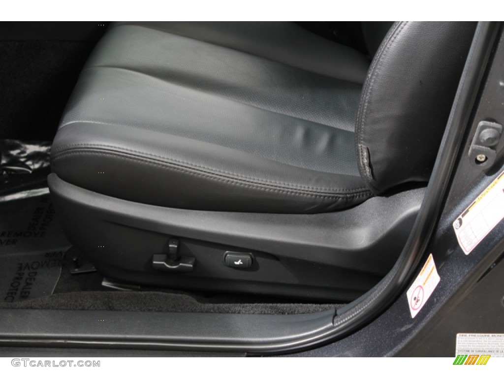 2011 Outback 3.6R Limited Wagon - Graphite Gray Metallic / Off Black photo #20