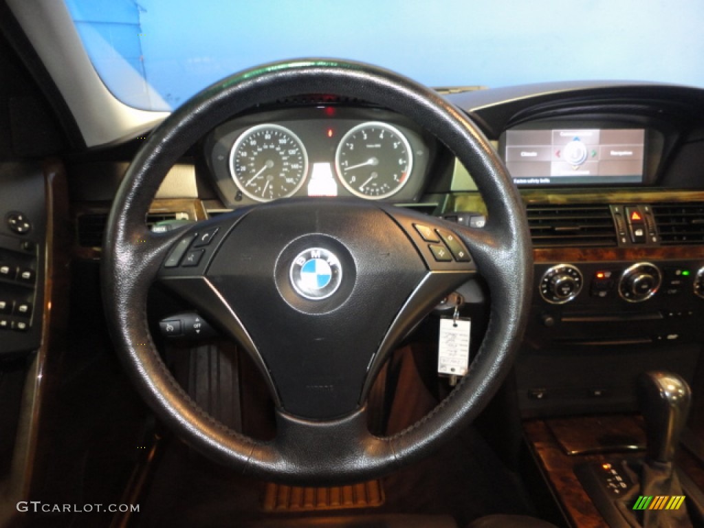 2004 BMW 5 Series 545i Sedan Black Steering Wheel Photo #70049955