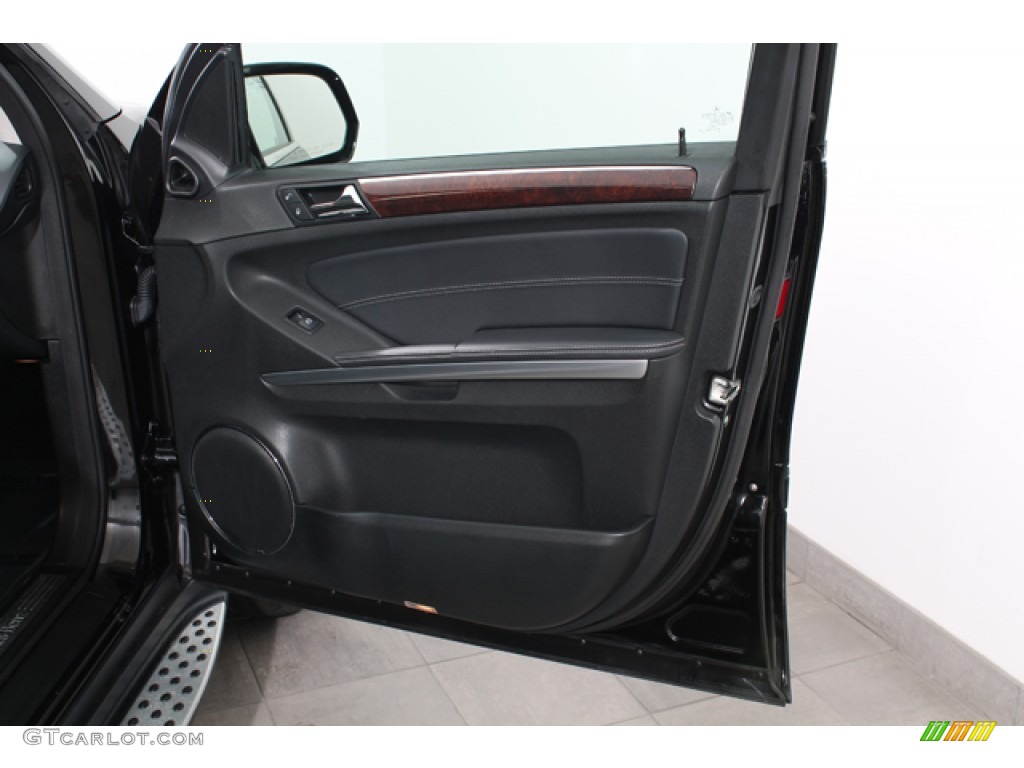 2010 Mercedes-Benz GL 450 4Matic Black Door Panel Photo #70050171