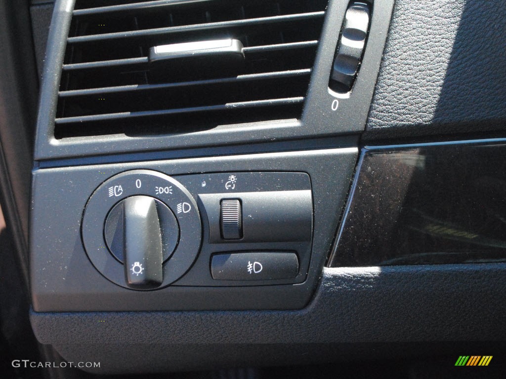2008 BMW X3 3.0si Controls Photo #70050459