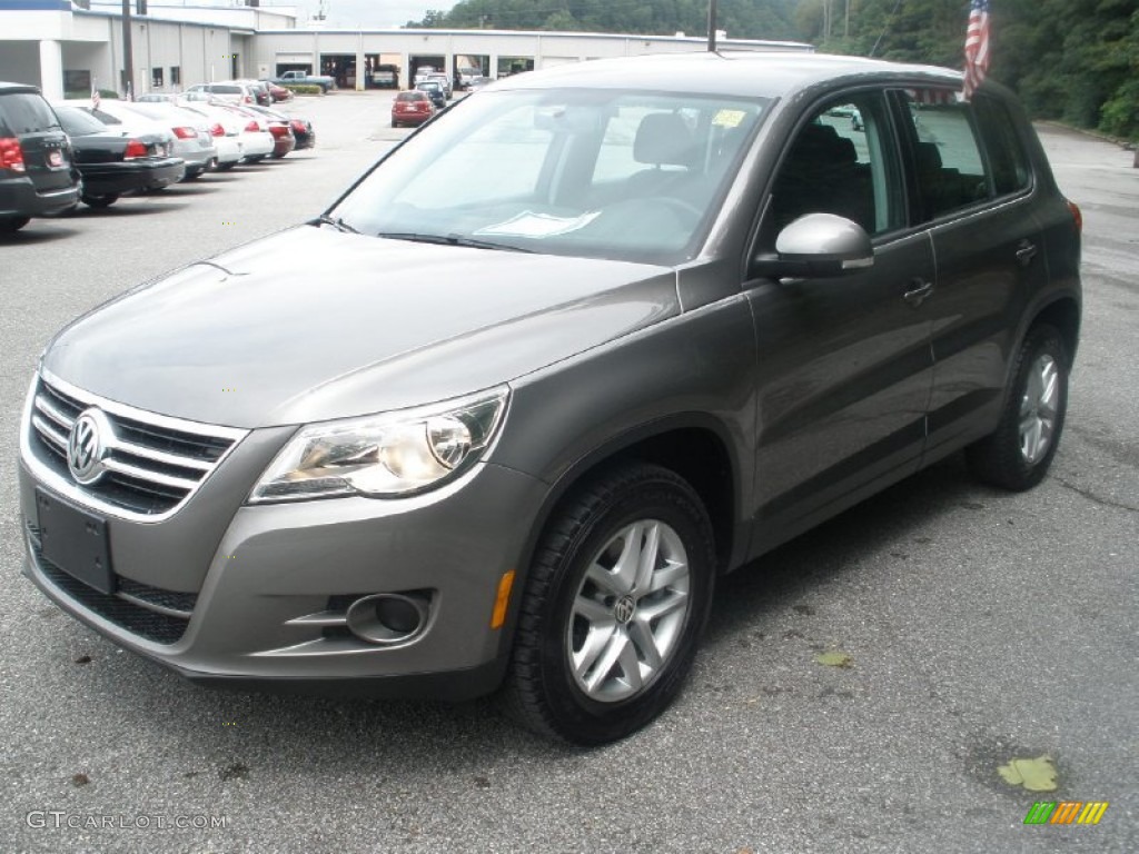 2011 Tiguan S - Alpine Gray Metallic / Charcoal photo #12