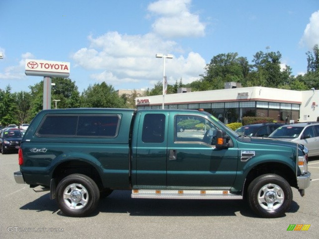 2009 F350 Super Duty XLT SuperCab 4x4 - Forest Green Metallic / Medium Stone photo #1