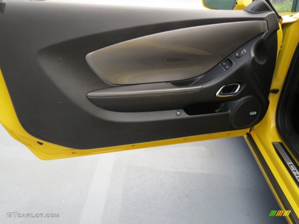 2010 Chevrolet Camaro SS/RS Coupe Black Door Panel Photo #70057345