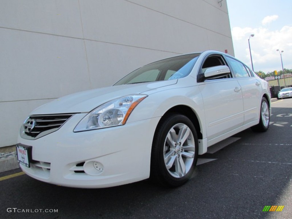 Winter Frost White Nissan Altima