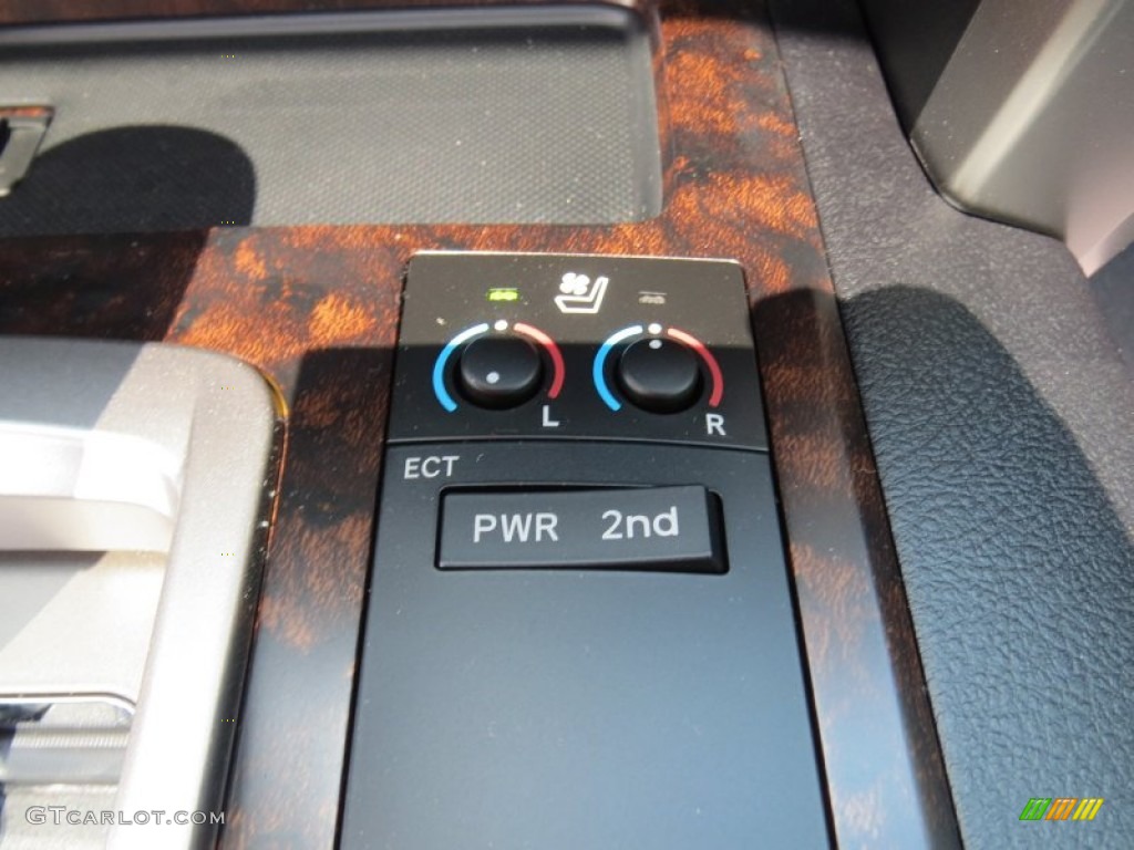 2013 Toyota Land Cruiser Standard Land Cruiser Model Controls Photo #70059668