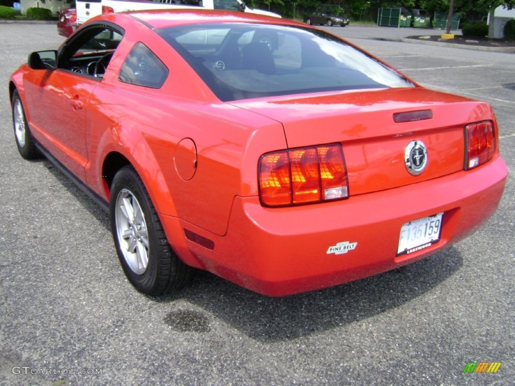 2007 Mustang V6 Premium Coupe - Torch Red / Dark Charcoal photo #6