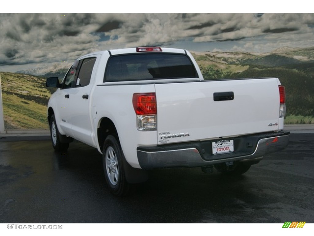 2012 Tundra CrewMax 4x4 - Super White / Black photo #3