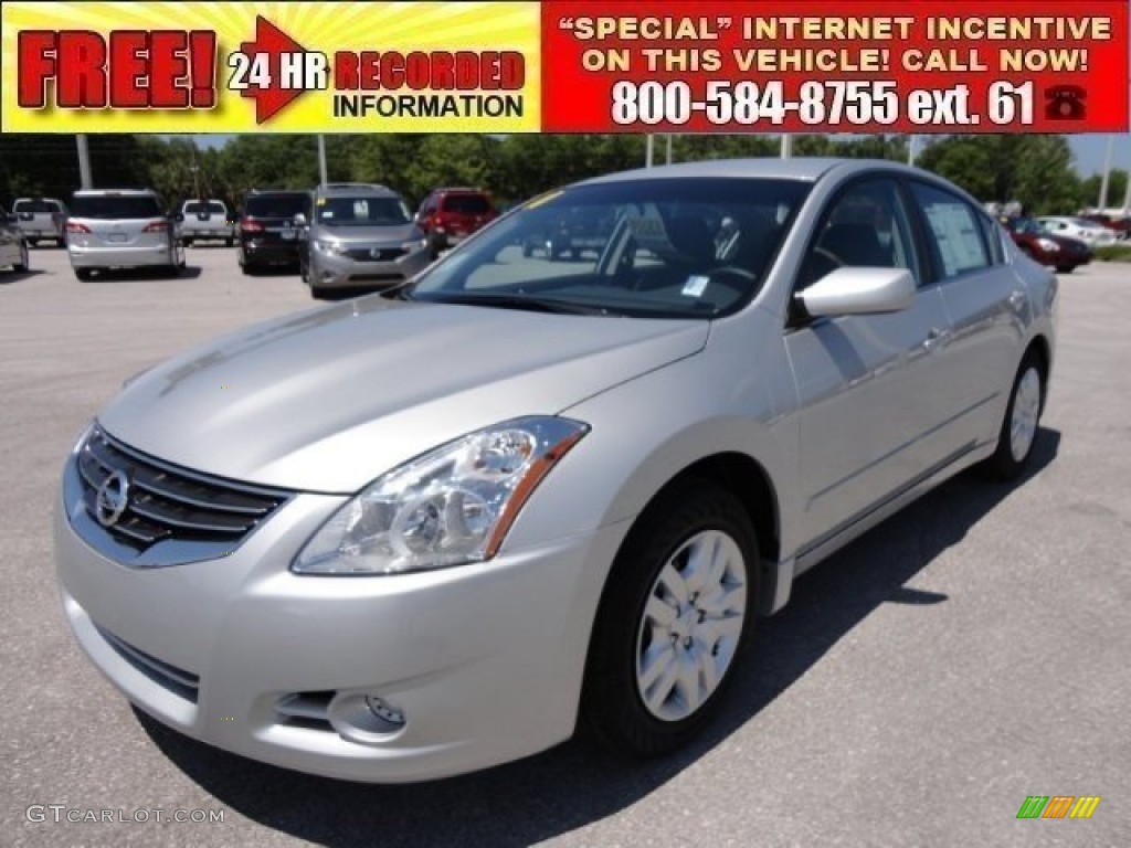 Brilliant Silver Nissan Altima