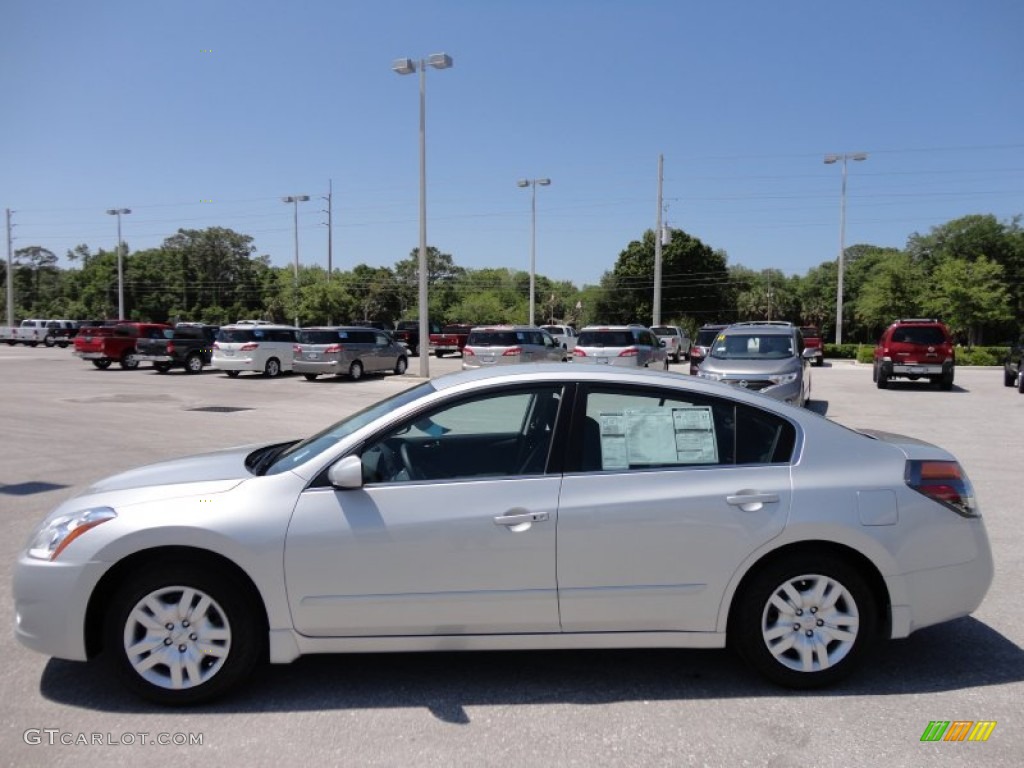 2011 Altima 2.5 S - Brilliant Silver / Charcoal photo #2