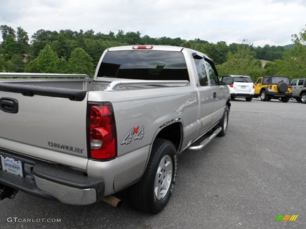 2005 Silverado 1500 LS Extended Cab 4x4 - Silver Birch Metallic / Dark Charcoal photo #6