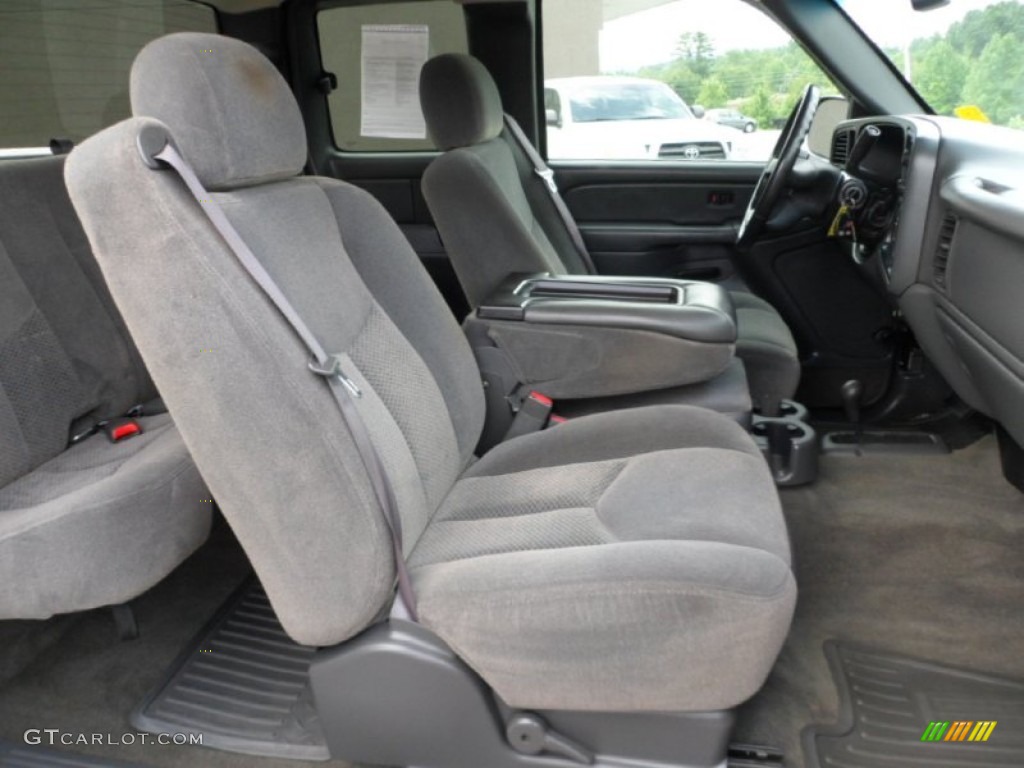 2005 Chevrolet Silverado 1500 LS Extended Cab 4x4 Front Seat Photo #70069479