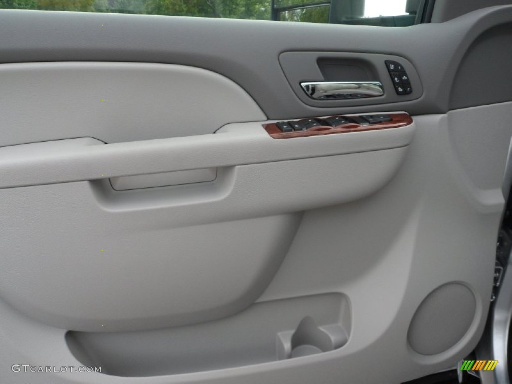 2013 GMC Sierra 2500HD SLT Crew Cab 4x4 Dark Titanium/Light Titanium Door Panel Photo #70070137