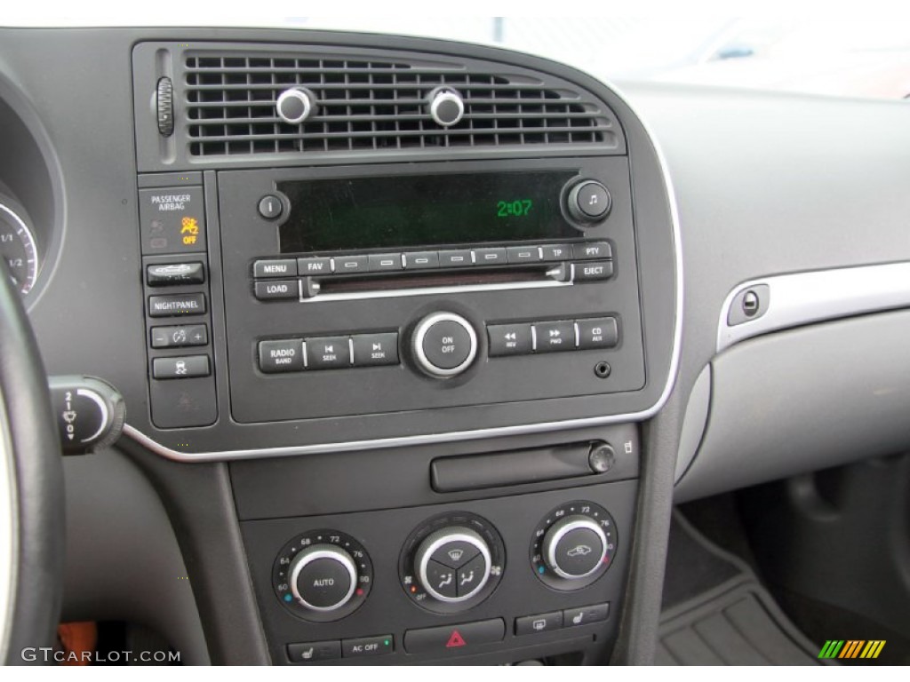 2007 Saab 9-3 Aero Convertible Controls Photo #70070274