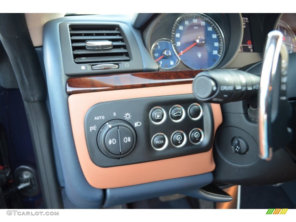 2008 Maserati GranTurismo Standard GranTurismo Model Controls Photo #70071919