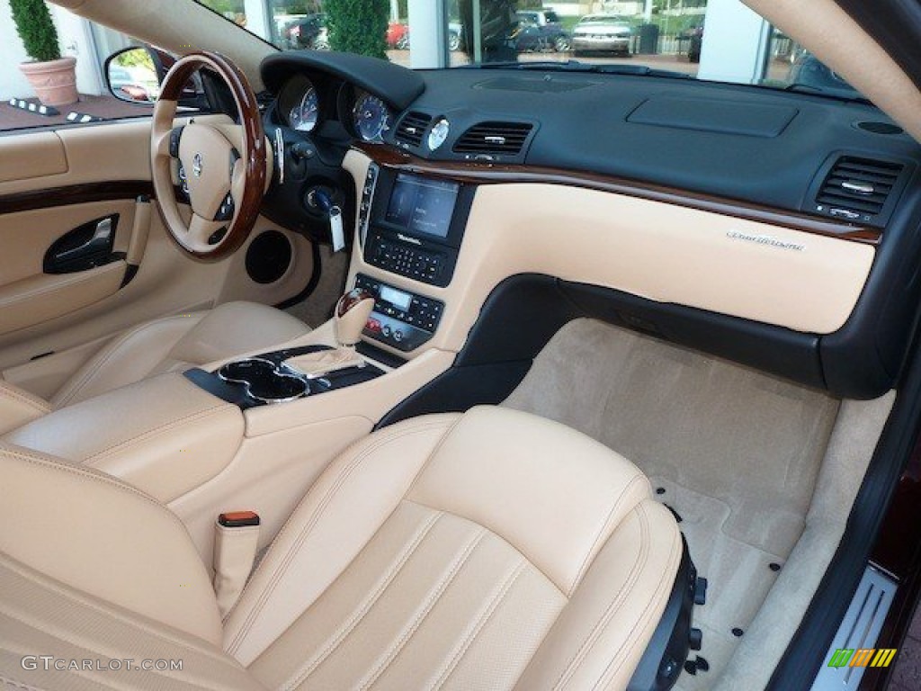 2009 Maserati GranTurismo Standard GranTurismo Model Beige Dashboard Photo #70072984