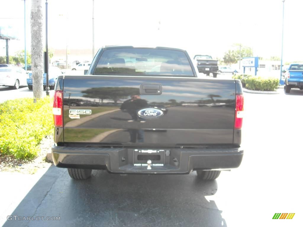 2006 F150 STX SuperCab - Black / Medium Flint photo #4