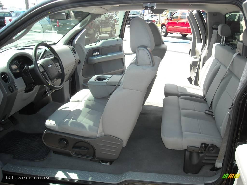 2006 F150 STX SuperCab - Black / Medium Flint photo #23