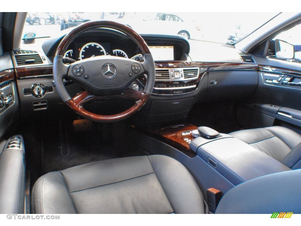 Black Interior 2013 Mercedes-Benz S 550 4Matic Sedan Photo #70076924