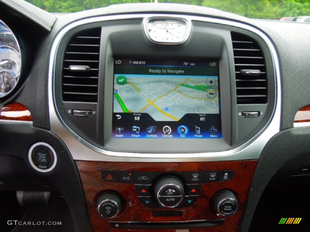 2013 Chrysler 300 Standard 300 Model Controls Photo #70077020