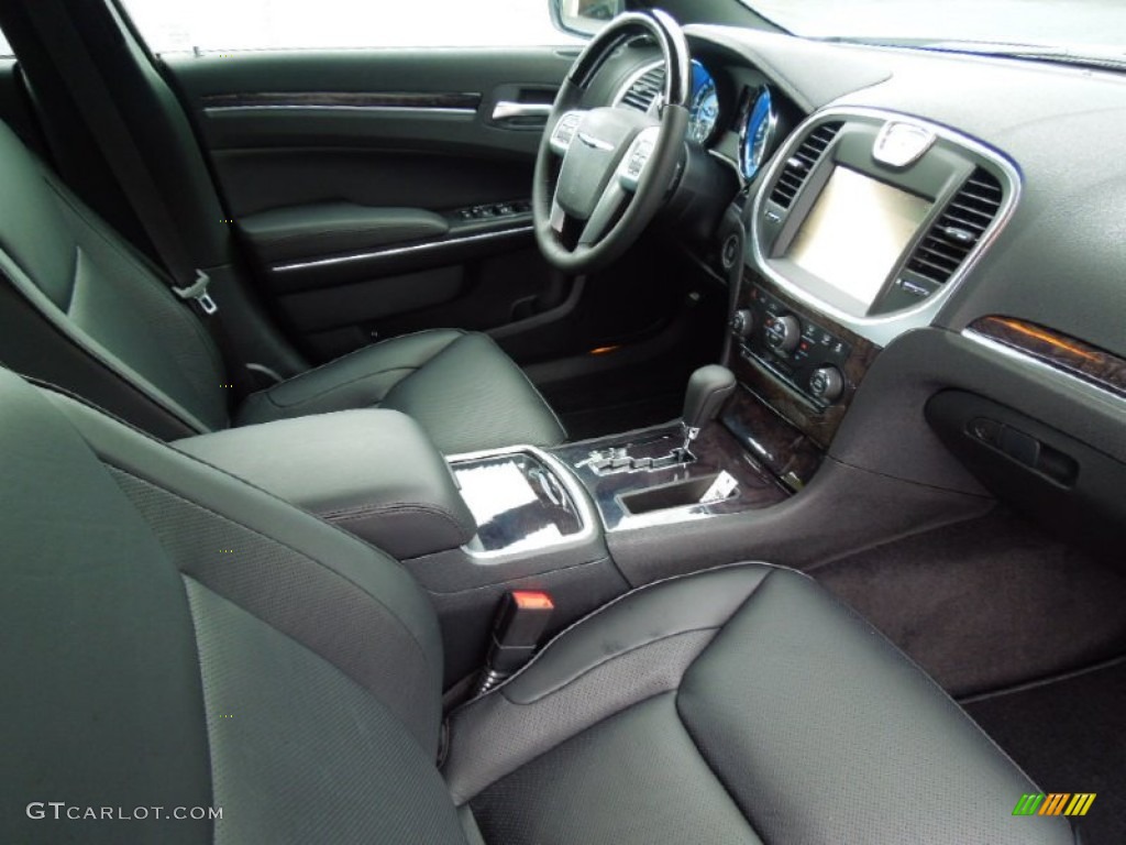 Black Interior 2013 Chrysler 300 C Photo #70077426