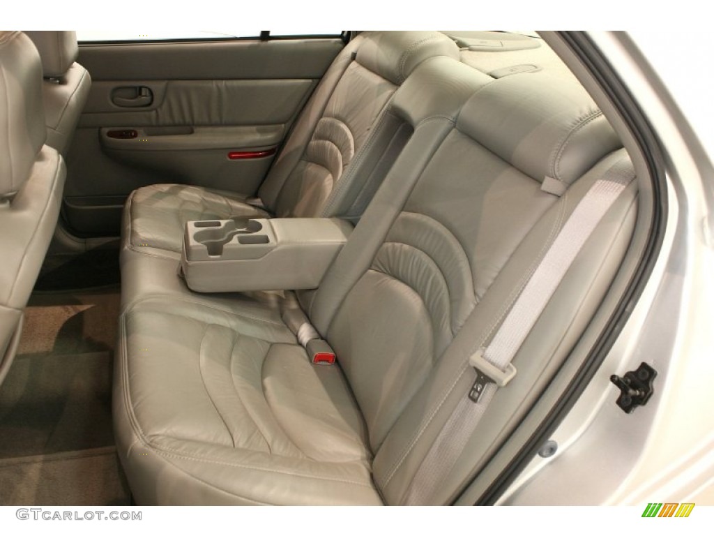 Medium Gray Interior 2001 Buick Century Limited Photo #70078202