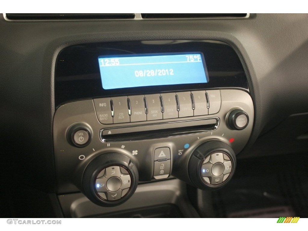 2011 Chevrolet Camaro LS Coupe Controls Photo #70079090