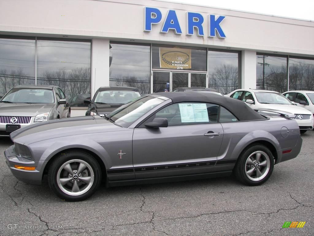 2006 Mustang V6 Premium Convertible - Tungsten Grey Metallic / Dark Charcoal photo #19