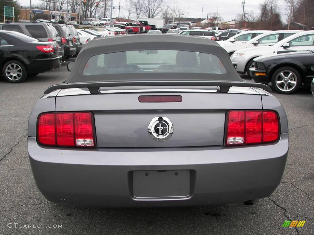 2006 Mustang V6 Premium Convertible - Tungsten Grey Metallic / Dark Charcoal photo #21