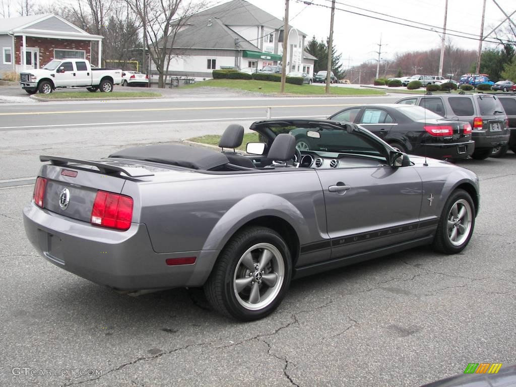 2006 Mustang V6 Premium Convertible - Tungsten Grey Metallic / Dark Charcoal photo #22